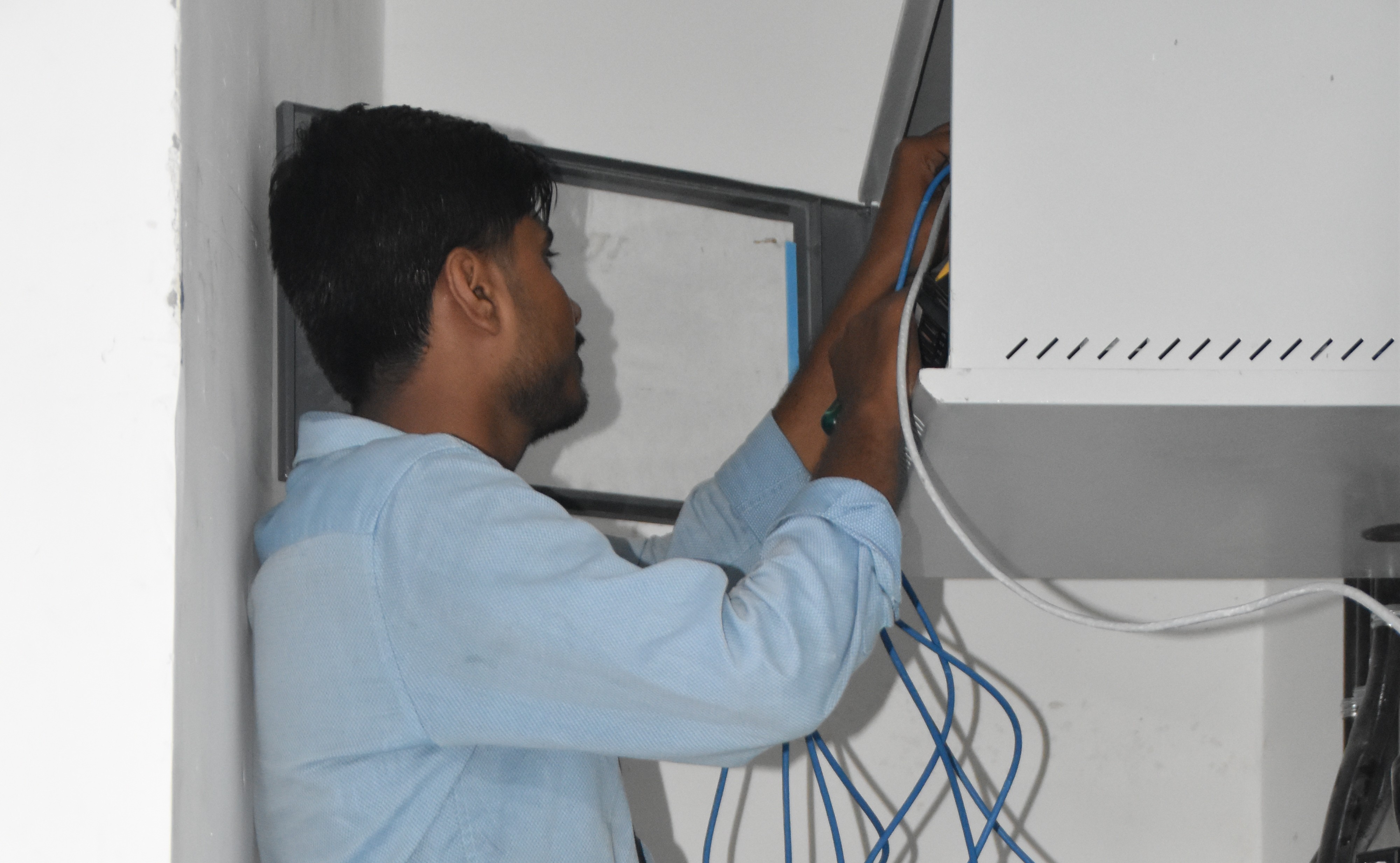 Break-fix troubleshooting & stabilization — AEOS Labs, Karnataka